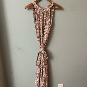 Beautiful Floral Maxi dress w/ tie - (S) NEVER been worn